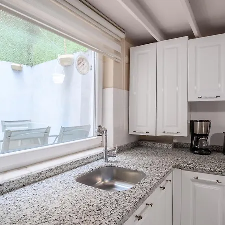Apartament Earthquake-resistant Standalone Duplex House