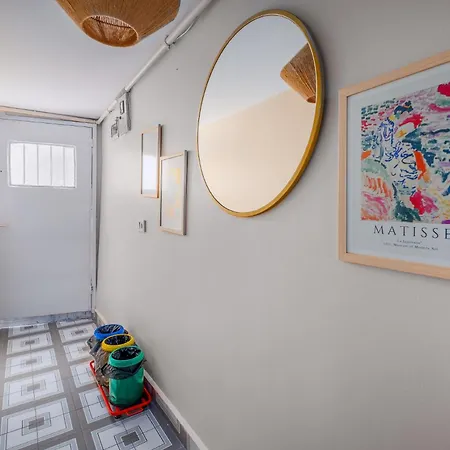 Apartament Earthquake-resistant Standalone Duplex House *