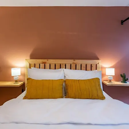 Earthquake-resistant Standalone Duplex House