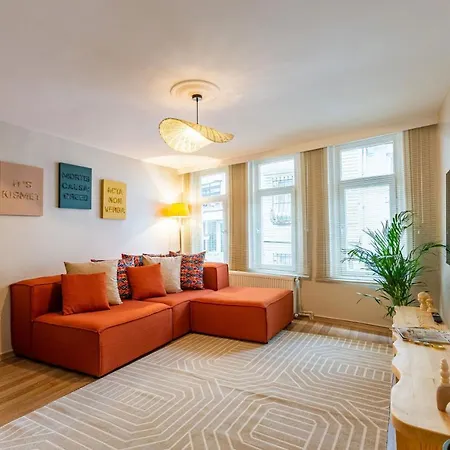 Earthquake-resistant Standalone Duplex House Apartment