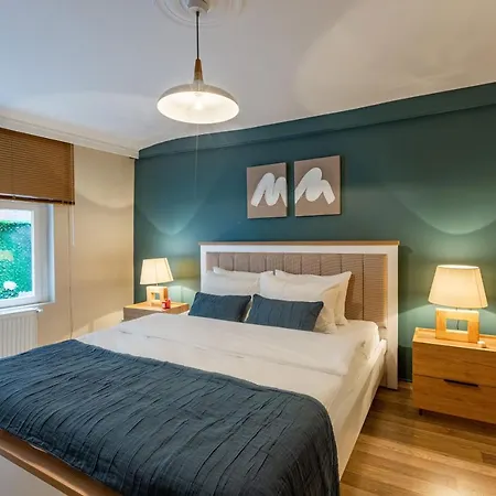 Apartment Earthquake-resistant Standalone Duplex House