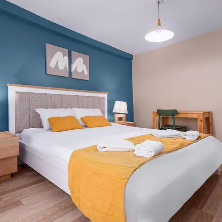 Apartamento Earthquake-resistant Standalone Duplex House *